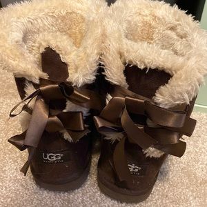 Bailey bow ugg boots